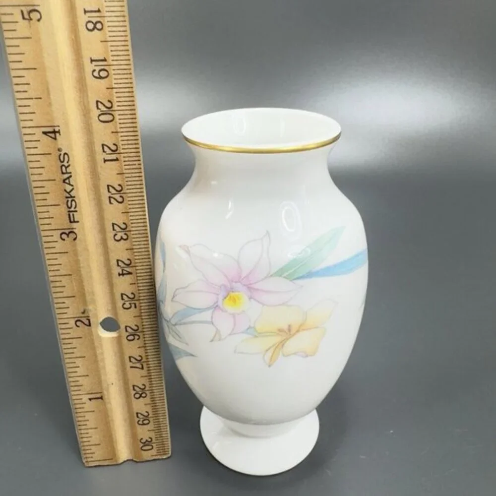 Christopher Stuart Bone China Porcelain‎ Small Bud Vase Floral Pattern Vase VTG